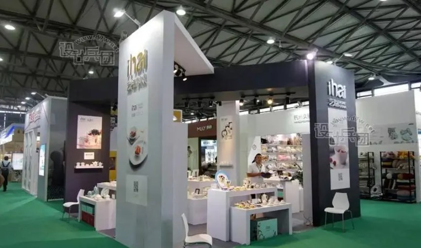 展会中的艺术性如何塑造蓝冠注册